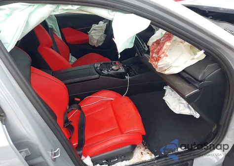 2026 BMW M5 z USA, uszkodzony, nr VIN WBS83FK05TCV68511